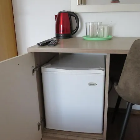 Apartman With Big Terrace 3 *